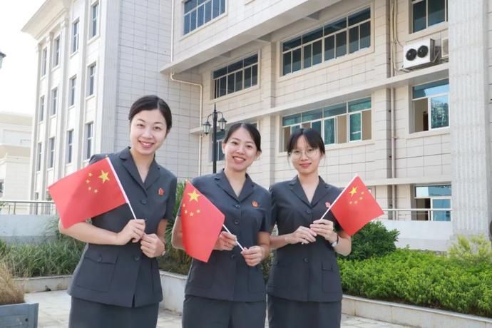 法院|法官看法官 | 奋斗正当时!以青春书写法院新篇章!