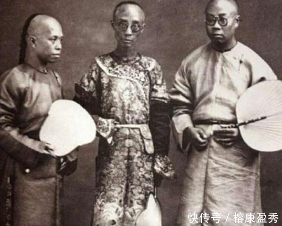 男子|珍贵的清朝老照片！图三是一位犯了罪的男子，他的神情让人可怜