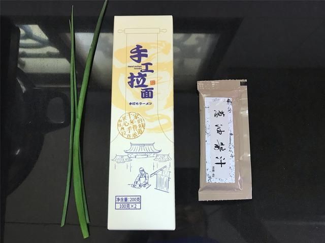  忌出|凉面想要好吃，最忌出锅就拌，多加一步，面不粘不坨，劲道又入味