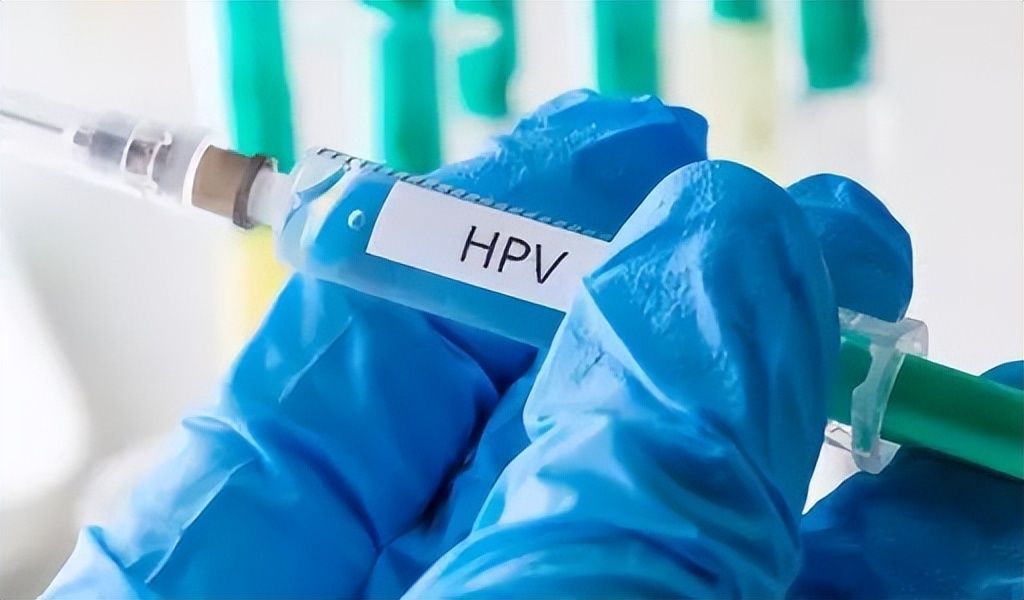 护士从境外倒卖HPV疫苗获刑一年半，并处罚金81万元