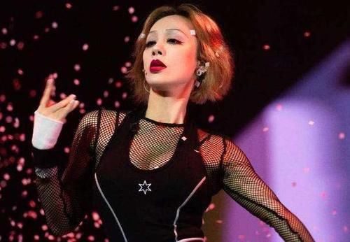  拉垮|万茜，以一己之力拉垮姐姐评分，节目组不惜一切也救不了她！