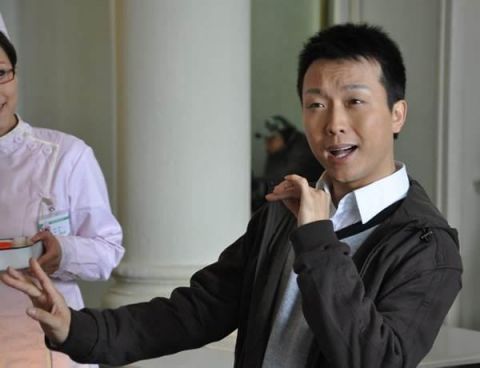  李玉刚|“爱恨就在一瞬间”的李玉刚，曾经还当过乞丐