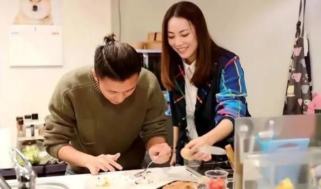  有多强|金牌经纪人霍汶希，担任《浪姐》女团总顾问，她能力究竟有多强？