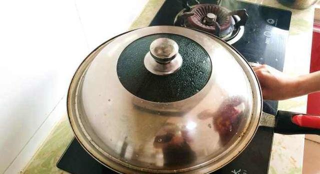 做法|想吃红烧肉不用下饭店,配方和做法详细告诉你,香而不腻,超下饭