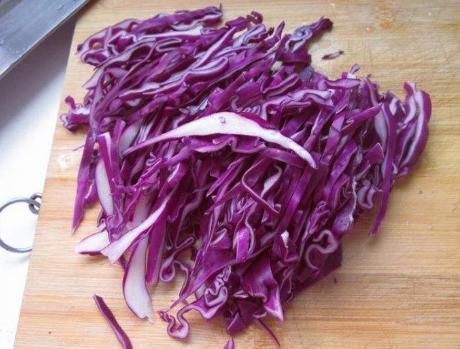  便宜|被称天然的“花青素”，比桑葚便宜，女人三天两头吃还抗衰老