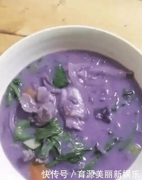 评论|“为啥高级宾馆的浴缸有那么多扶手？”哈哈哈哈哈评论也太坏了