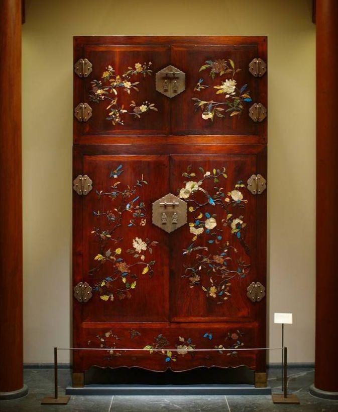  腰痛颈酸|越是有阅历的人，越喜欢红木家具？