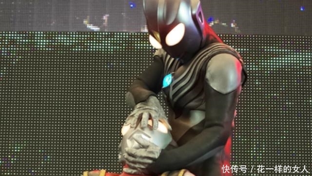 霸气|奥特曼:迪迦的八种形态,武士迪迦霸气侧漏,神圣迪迦杀气十足!