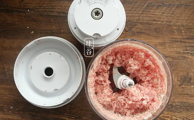  早餐|快立秋了，早餐饼这样做营养更足，皮薄馅多又美味，家人喜欢吃