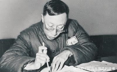  光绪皇帝|溥仪生前最后一张照片曝光！专家：坐在病床上，对生活充满绝望！