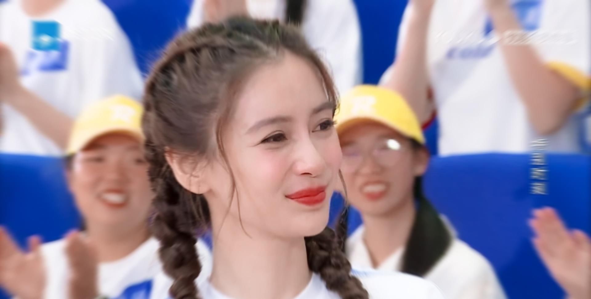  家族|《奔跑吧》迎来一百期，跑男家族别样重聚，李晨baby激动落泪