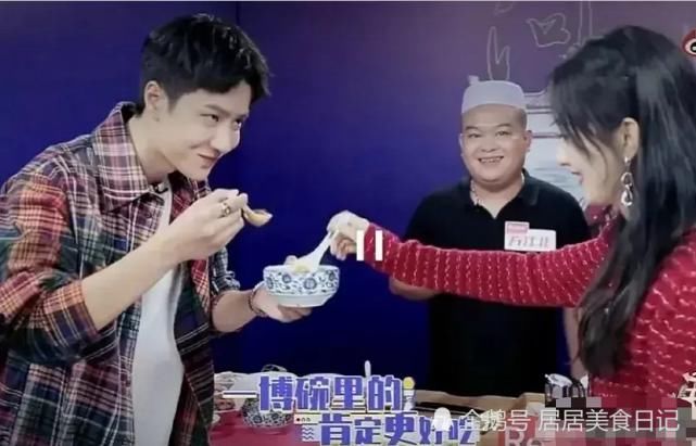  螺蛳|同喝一碗汤被骂后，王一博赵丽颖再吃螺蛳粉？网友怒骂：戏真多！