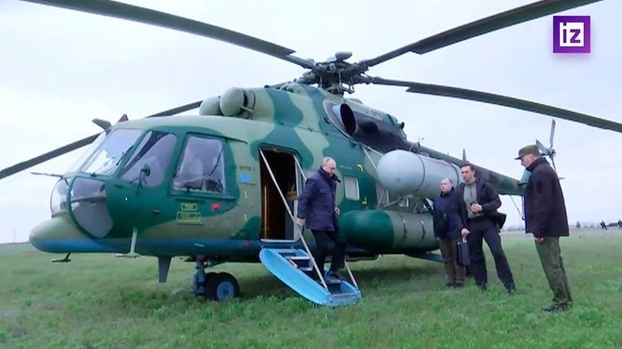 普京乘直升机突访乌前线两支作战部队基地 两大俄军指挥官同框“官宣回归”