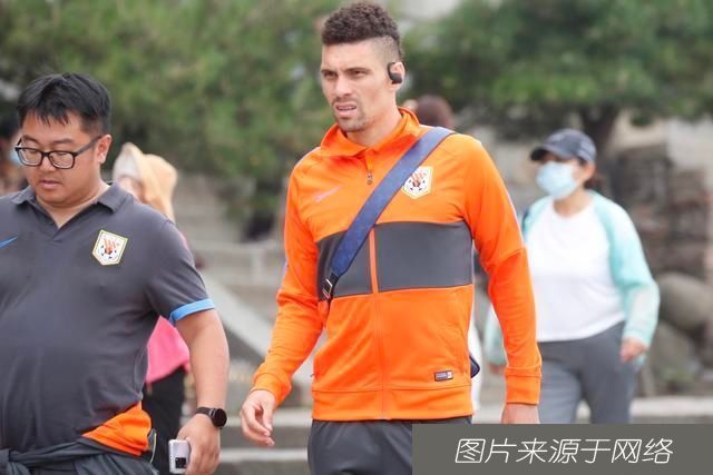  队友|鲁能新10号首次发声，展望赛会制要如何去做，点评新队友莱昂纳多