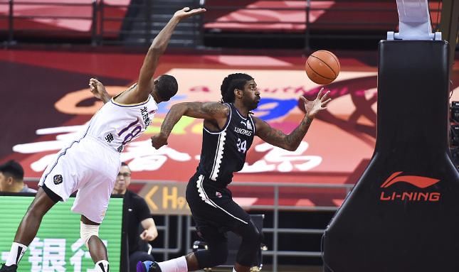 赵继伟|六连胜！辽篮123-106北控，弗格29+11，韩德君32+11