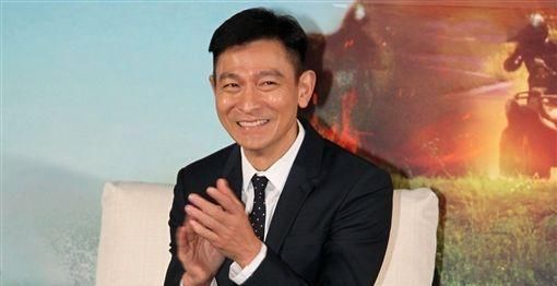  青春环游记|总导演吴彤邀刘德华上综艺节目，网友们怒轰：你不配