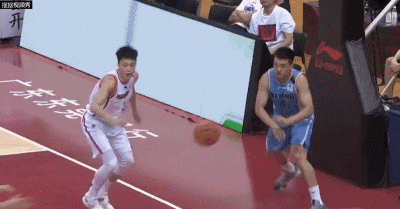  北京|某CBA国际级裁判谈方硕关键失误瞬间：的确是球先出界