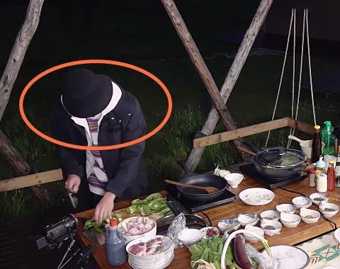  任嘉伦|有种“耍帅”叫邓伦做饭，任嘉伦等人都很随意，唯独他要搞特殊