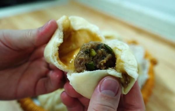  秘制|20年秘制小笼包做法，配方做法不外传，皮薄馅大，鲜嫩多汁不塌陷