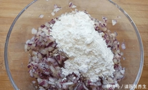 差不多|这菜一块钱2斤，含钙量跟猪肉差不多，几分钟就做好，多给孩子吃