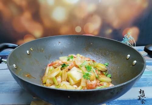  关键|炒大虾，这关键1步很多人做错，失去了灵魂味道，难怪不鲜