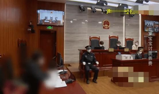 抚养|16岁女高中生怀孕，父亲得知：你读书我来养，生下第三天父亲却去世