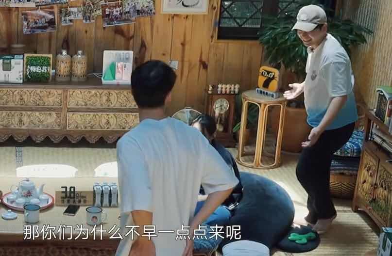  椰子树|《向往的生活》欧阳娜娜想爬椰子树，彭昱畅的表情成亮点，为什么不早点来