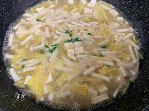  大鱼大肉|天气炎热，多给家人喝这碗汤，低脂高蛋白营养好，赛过大鱼大肉