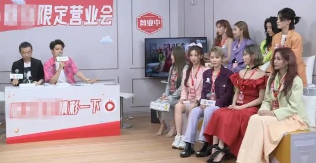  频出|《天天向上》空降新主持，他综艺感强笑点频出，跟王一博成大反差