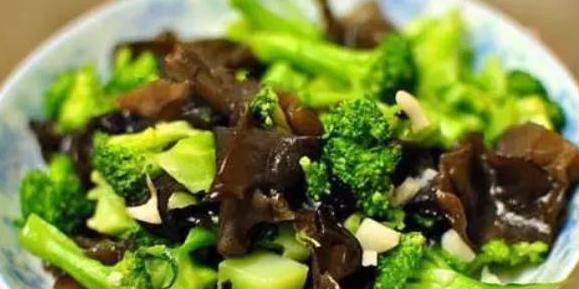  厕所|?西兰花和此物最搭配，女性每天炒一盘，厕所准点上，越吃越瘦