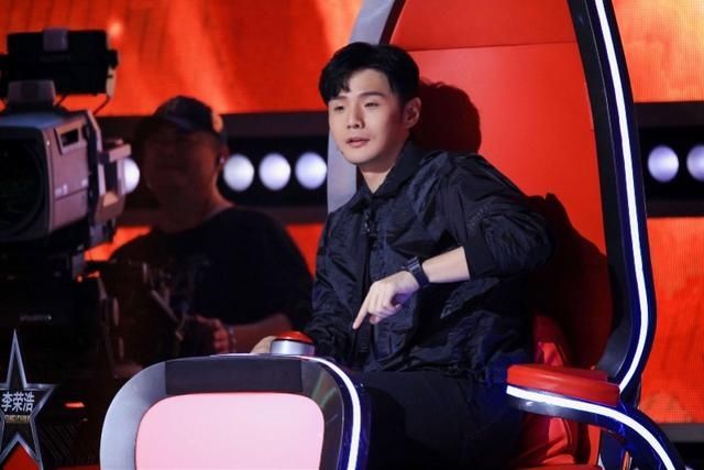  谢霆锋|“好声音”史上最年轻导师阵容！李宇春李健李荣浩谢霆锋首次合体