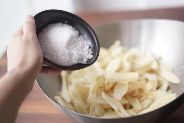  简单|7月吃姜“赛参汤”，简单腌一腌，脆爽鲜嫩，助阳又抗衰老