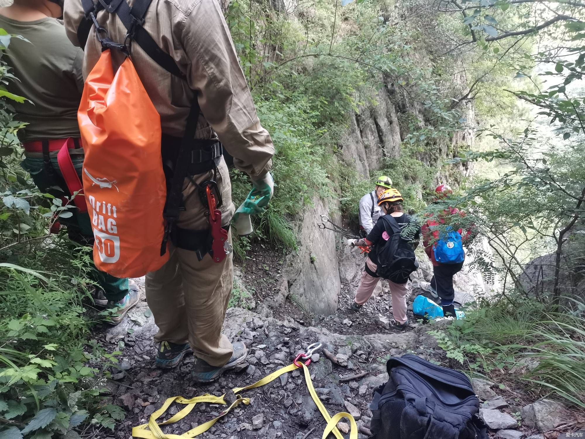  彩虹洞|【鹿卡带你去旅行】刺激的挑战自我
