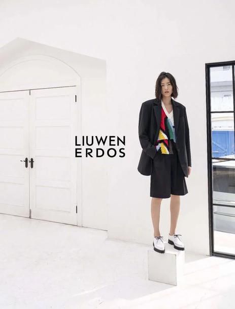  刘雯私服|周迅刘雯变综艺咖 我却种草了她们的“佛系”穿搭