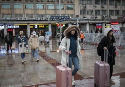 躲掉|火车站出现“新骗局”，一旦被盯上很难躲掉，连警察都没办法，抓紧看一看！