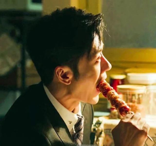  背靠|贵圈首个do成锥子脸的男星，背靠资本压番顶流小生，真宝藏