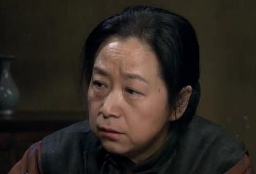 抛弃|同样是抛弃“糟糠之妻”,张国立VS赵本山,相比之下谁的手段更狠