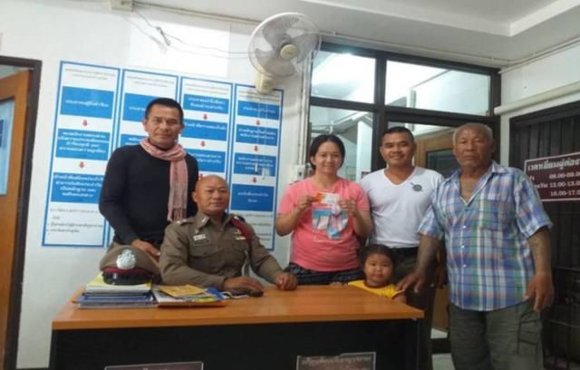 下买|母亲在5岁女儿的建议下买了2张彩票，没想到中得268万大奖