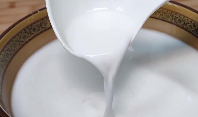  凉粉的制作|原来凉粉的做法这么简单，只要掌握好比例与做法，新手也能学会。