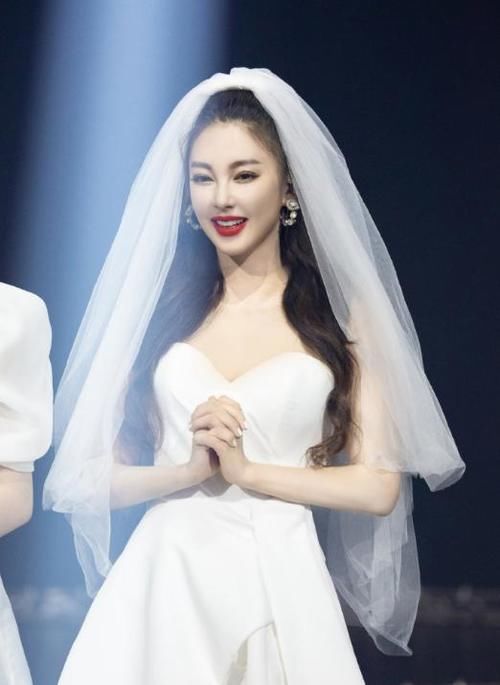  拥有着极高|无价之姐：不愧是国内“第一女团”