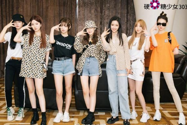  变化|硬糖少女直播间无修生图，失去创造营滤镜后，颜值变化很明显