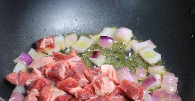  精光|三伏天我家就爱这么吃，有肉有菜，营养爽口，汤都能吃个精光