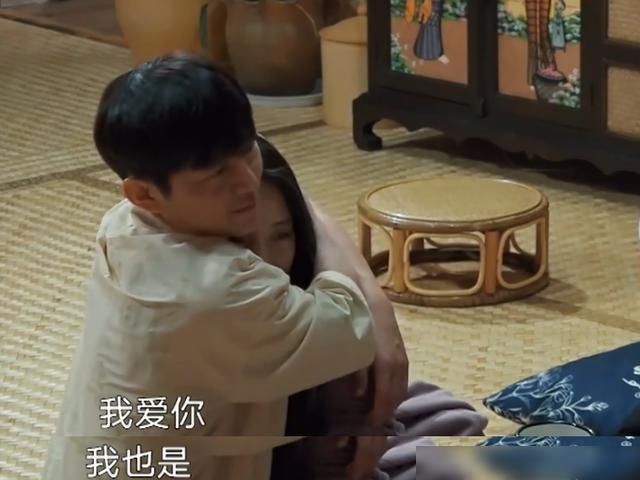  压力|欧阳娜娜压力有多大？节目中途躲进何炅怀里哭，还说每天都在失眠