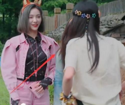  救场|郑爽情商有多低？故意认错许佳琪和谢可寅，尬得导演都没法帮她救场