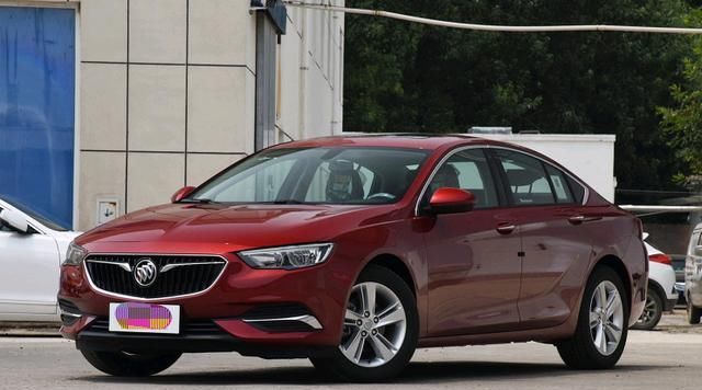 中级|最良心中级轿跑!7.2S破百,比奥迪A4更运动,12个月卖出11万台