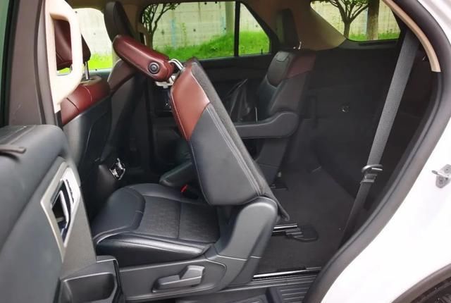  福特|精致的“大兄弟”儿，试驾长安福特全新探险者