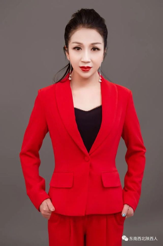 创新|每天一歌||胡燕演唱创新民歌《想你半夜又半夜》MV全网发布！