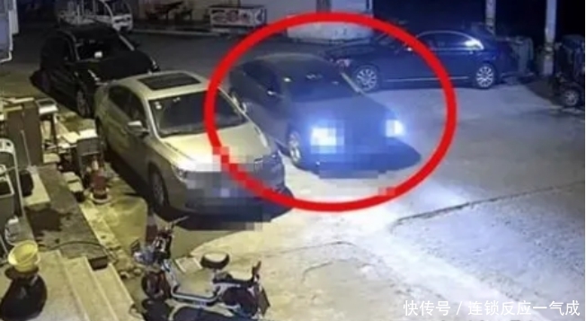 小伙|小伙凌晨车内乘凉,隔壁车传出声音:这里不安全,我要计划跑路