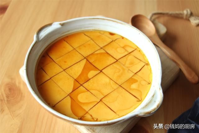  鲜嫩|蒸鸡蛋羹，水和鸡蛋按这个比例刚好，蛋羹鲜嫩如布丁还没蜂窝