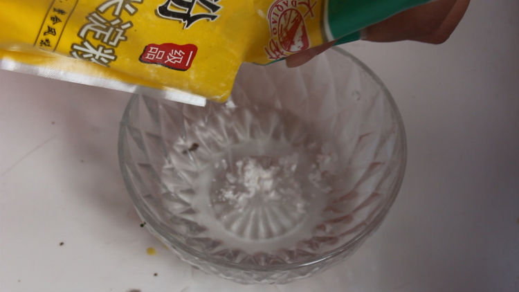  蓬松|炒鸡蛋还在直接下锅?多加这一步，鸡蛋滑嫩口感好，少油又健康